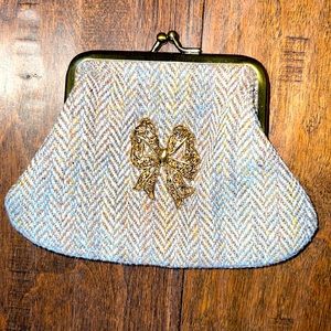Light Brown tweed clasp purse / coin, card, change purse w/ paisley lining